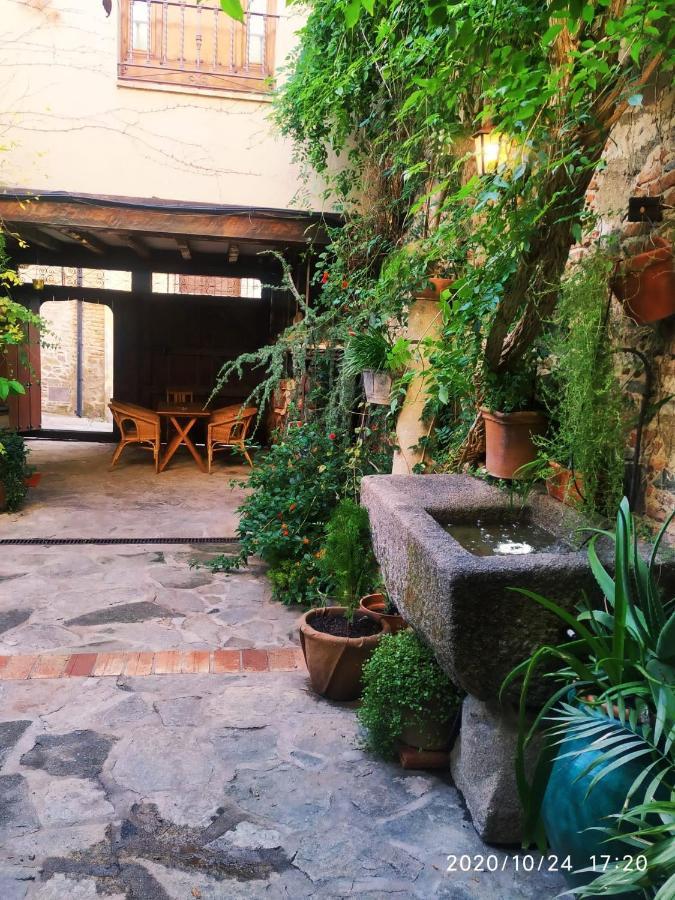 La Troje Oropesana Guest House Bagian luar foto